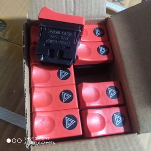 Công tắc tam giác xe dongfeng dùng chung. công tắc đèn đi thẳng công tắc cảnh báo nguy hiểm dùng chung cho xe tải xe ben xe đầu kéo DONGFENG... VIE PARTS