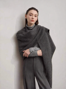 AMII | Warm Versatile Casual Triangle Scarf