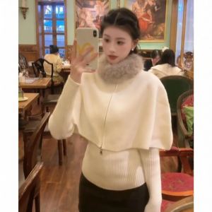 YUEZHONGWEI | Style Removable Fur Collar Sweater Set
