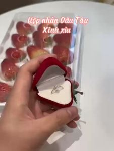 LINDO Hộp Nhẫn Dâu tây Hot trend Nhẫn Nơ xinh Quà Tặng Ý Nghĩa Xinh Xắn cho Người Yêu Người Thương Bạn Bè