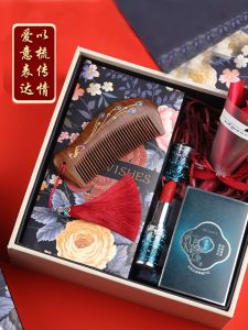 Natural Sandalwood Comb Set Engraved Gift Box Birthday Gift for Mom Teacher Wedding Favor Practical Hair Comb Personal Care