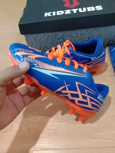 KIDZTUBS Sepatu Sepak Bola Anak Laki LakI Size 28 29 30 31 32 33 34 35 36 37 KDZ1508112524