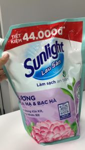 Nước lau sàn nhà Sunlight dạng túi 3.6KG