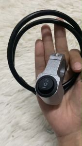 สวิตซ์ 3 ทาง 12V (ON-OFF-ON) สวิทซ์ต์ ไฟสปอร์ตไล ไว้ทำ ไฟ สูง ต่ำ ไฟสปอร์ตไลท์มอเตอร์ไซค์ สวิตไฟมอไซค์ สวิทช์ไฟ3สเต็ป (xx35)