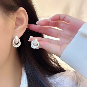 Retro Matte Geometric Double Ring Earrings Elegant Simple No Piercing Required Clasp on Ear Cuff Fashionable Jewelry Accessory