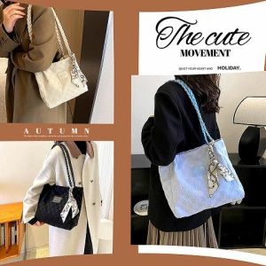 Wulove  ที่สุดในรุ่น   กระเป๋าสะพายแฟชั่นรุ่นใหม่ รูปทรงสี่เหลี่ยม ใบใหญ่ ใส่ของได้แบบจุใจ ใครสายพกคือห้ามพลาด ราคาถูกมากกก กดสั่งกันด่วนเลยค้าาา