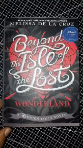 BEYOND THE ISLE OF THE LOST by MELISSA DE LA CRUZ