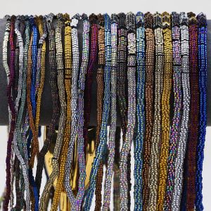 พลอยออกไซด์ชุบเงิน15 ทรงแบนดอกเหมยหินธรรมชาติสายคล้องแว่นตาลูกปัดสำหรับทำเครื่องประดับกำไลข้อมือ DIY