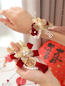 结婚手腕花 新娘伴娘手环花 婚礼饰品 结婚手环花 (1个) / Wedding Hand Flower Wedding Bracelet Flowers (1pcs)