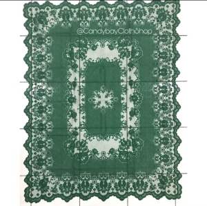 SPESIAL NATAL Taplak Meja Makan Persegi 4 Kursi Ukuran 135 x 180 cm Warna Hijau Natal Bahan kain Polyester Corak Bunga Pucuk Teratai