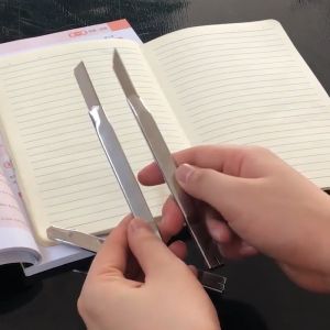 Mini Retractable Blade Knife: A Compact Manual Knife for Students & Office Supplies