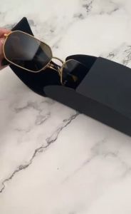 แว่นกันแดด PRADA PRA51S ของแท้ 100% พร้อมอุปกรณ์