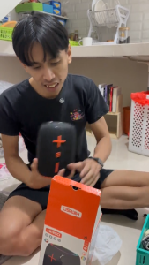 SPEAKER BLUETOOTH SEBESAR INI HARUSNYA HARGANYA GA SEMURAH INI