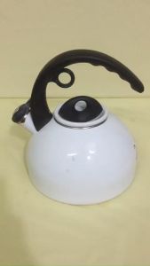 Ấm men có còi hú nội địa Nhật (2.5L) (mã 712) Dùng được bếp từ