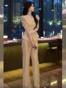 QFN | Bộ Đồ Vest Trắng Sang Trọng