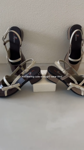 Le Bianca AXO 25-01 Sepatu Sendal Wanita Hak Tahu 35 cm Nyaman untuk Sehari-hari Bahan Kulit Sintetis Desain Menarik Moka & Kopi