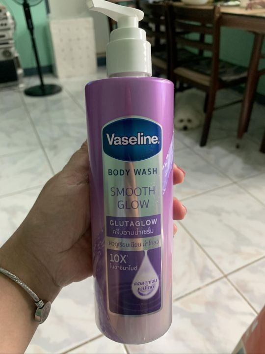 Vaseline%20GlutaGlow%20Body%20Wash%20Youthful%20Glow%20Smooth%20Glow%20Brightening%20Hydrating%20Radiant%20Skin%20Care%20-%20Image%203