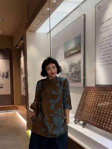 New 2025 Autumn Chinese Style Top Young Retro Tang Suit Lightweight Luxury Sensation Small Shirt Rectangular Universal Apple Shape