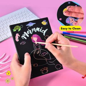 10 cái/bộ Phim Hoạt Hình nghệ thuật tranh cạo bức tranh ma thuật card giấy Kit Sáng Tạo Đôi Bên Đầy Màu Sắc vẽ đồ chơi kỳ lân hoạt hình Nàng Tiên Cá Không Gian Động Vật Đại Dương Khủng Long Màu bảng vẽ Với Graffiti Stencil Cho que vẽ nam nữ Tự Làm đồ chơi