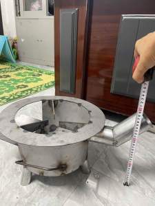 Bếp củi đa năng tròn đường kính 35 thiết kế thêm phần đỡ củi ống khói tấm lót chống đen nồi và phần khay hứng tro