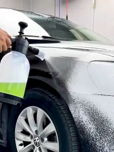 2L Car Wash Foam Pump Sprayer Portable Manual Pneumatic Foam Nozzle Hand Lawn Pressure Pump