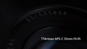 TTArtisan 35mm F/0.95 APS-C Format Sony E | Nikon Z | FUJIFILM X | Canon RF Mount Ultra Fast Prime Lens Large Aperture Full Metal Body MF Manual Focus 14" Focusing Distance Clicked Aperture Ring for Smooth Bokeh Low Light Photography | JG Superstore