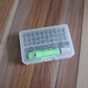 ไขควงแม่นยำเครื่องมืออาชีพ 32-in-1 พร้อมชุดบิตแม่เหล็กรวมกัน มัลติฟังก์ชั่นข้อมูลจำเพาะหลายชุด เพื่อให้สามารถทำงานได้ง่ายและรวดเร็ว สำหรับผู้ที่รับรู้การใช้งานผลิตภัณฑ์ต่าง ๆ ที่มีความแม่นยำเพียงพอ ในช่วงเวลาปีผ่าน ให้กับคุณวัฒนาคว