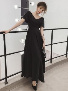 Elegant French Hepburn Style V-Neck Evening Dress Black Party Dress Slimming Long Skirt Womens Fashionable Casual Wear