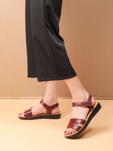 Yizuwang | Comfortable Flat Bottom Sandals For Mothers Summer Anti-Slip Soft Sole Mid-Aged Women Shoes Fashionable Casual Style Low Cut