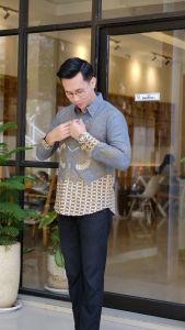 BATIK AJISAKA - BIRAWA Kemeja Batik Modern Kondangan Pria Slimfit Lengan Panjang  Bahan Halus