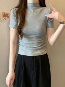 เสื้อยืดคอกลมแขนสั้นทรงสลิมฟิตสไตล์เกาหลีสำหรับผู้หญิง ทรงเข้ารูป เสื้อเชิ้ตคอสูงครึ่งตัว ลายทาง ทรงเข้ารูป ทรงเข้ารูป