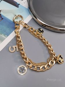 Fashionable Short Diamond Pendant Phone Strap Womens Universal Keychain Cover High-End Mobile Phone Lanyard Hand Wrist Chain