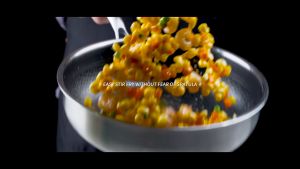 Nipiin stainless steel non-stick pan honeycomb frying pan induction cooker pan non-stick scratch-resistant pan 32CM