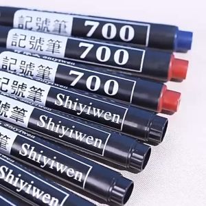 1pcs Marker Pen Waterproof Quick Drying Permanent Markers Black Graffiti Pen Office Supplies