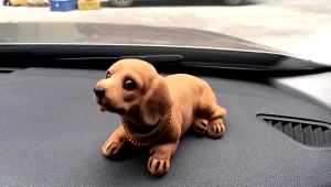 Pajangan Dashboard Mobil Boneka: Kualitas Tinggi & Desain Unik