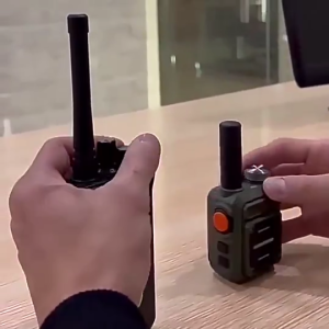 👍SG【Fast Delivery】Motorola walkie-talkie automatic frequency matching function 58W talk distance 3-8km
