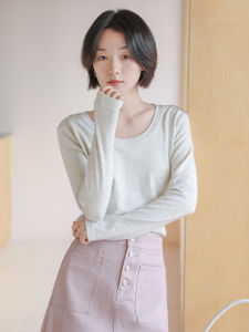 Áo Thun Nữ Tay Dài Cổ Chữ U Lớn Màu Trắng Cơ Bản Co Giãn Ôm Vừa Vặn Hở Xương Đòn Thấp Mặc Trong Mùa Xuân