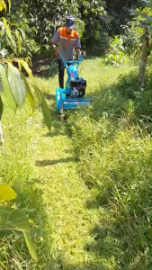 รถตัดหญ้าเดินตาม หน้าตัดกว้าง50CM ไม่ต้องเข็น เดินเองประหยัดแรง รับประกันของแท้ พร้อมส่ง