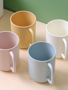 แก้วล้างฟันสุดเก๋สำหรับครอบครัว 4 คน แก้วล้างปากเด็กพร้อมแปรงสีฟัน เครื่องมือทำความสะอาดส่วนบุคคลในบ้าน อุปกรณ์ในห้องน้ำ