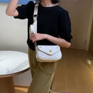 กระเป๋าสะพายข้างแฟชั่น หนัง PU งานดี สวยหรู มาพร้อมกระเป๋ากลมเล็ก 6577