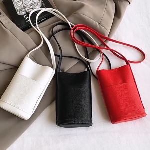 MYshoe  พร้อมส่ง กระเป๋าสะพาย ใส่มือถือ หนังPu มี3สี