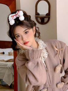 กิ๊บติดผมขนแกะสีสันสดใส รูปผีเสื้อ ทรงหางเป็ด กิ๊บติดผมสไตล์เกาหลี สำหรับเด็กผู้หญิง วัสดุอื่นๆ สไตล์ใหม่ ราคาไม่เกิน 20 หยวน