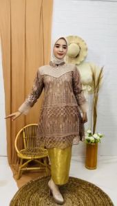 Setelan Kebaya Wanita Organsa Serut Lengan Panjang dan Rok Songket 1/Kebaya Wisuda Modern