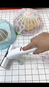 ม้ถูพื้นขนาดเล็ก Mini Mop ไม่ต้องบีบด้วยมือ，สําหรับทําความสะอาดกระจก หน้าต่าง โต๊ะ ห้องครัว ห้องน้ํา，ที่เช็ด