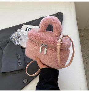 Fall Winter Plush Shoulder Handbag Womens Crossbody Bag Cute Soft Fur Velvet Bag Korean Style Single Shoulder Bag PU Leather