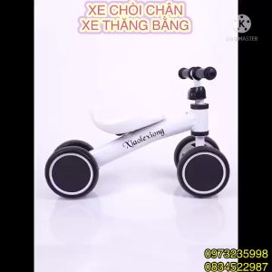 GIAO HÀNG NHANH) Xe Chòi Chân 4 Bánh Tự Cân Bằng Cho Bé Chất Liệu Thép Và Nhựa Tổng Hợp An Toàn Cho Bé Khi Chơi