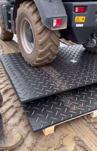 HDPE Construction Mat Temporary Road Mat Access Mat Tikar Jalan Sementara Temporary Road Mat 临时道路垫板 聚乙烯面板 路基板