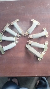 Cặp tay mở cửa (2 cái) bên trong xe Trường Hải . bên trái và phải khác nhau bằng sắt