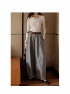 epoque de rueen | Curved Balloon Loose Casual Pants