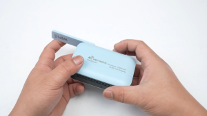 DCENTA Portable Router 4G Wireless WiFi6 with SIM Card Slot 300Mbps 5G Travel Mobile Hotspot 10000mAh Power Bank for B1 B3 B5 B8 B38 B40 B41 Frequency Band for Southeast Asia